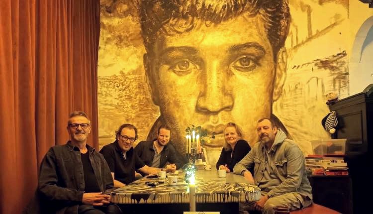 Afbeelding van het bestuur van buurtcafé de stadsgraaf